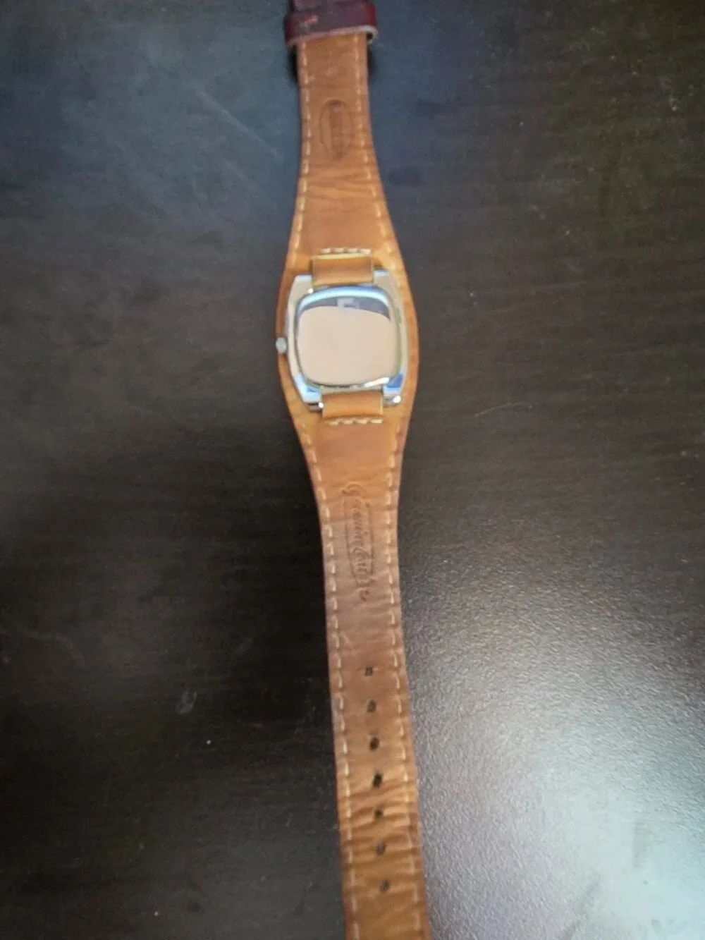 Fossil vintage women